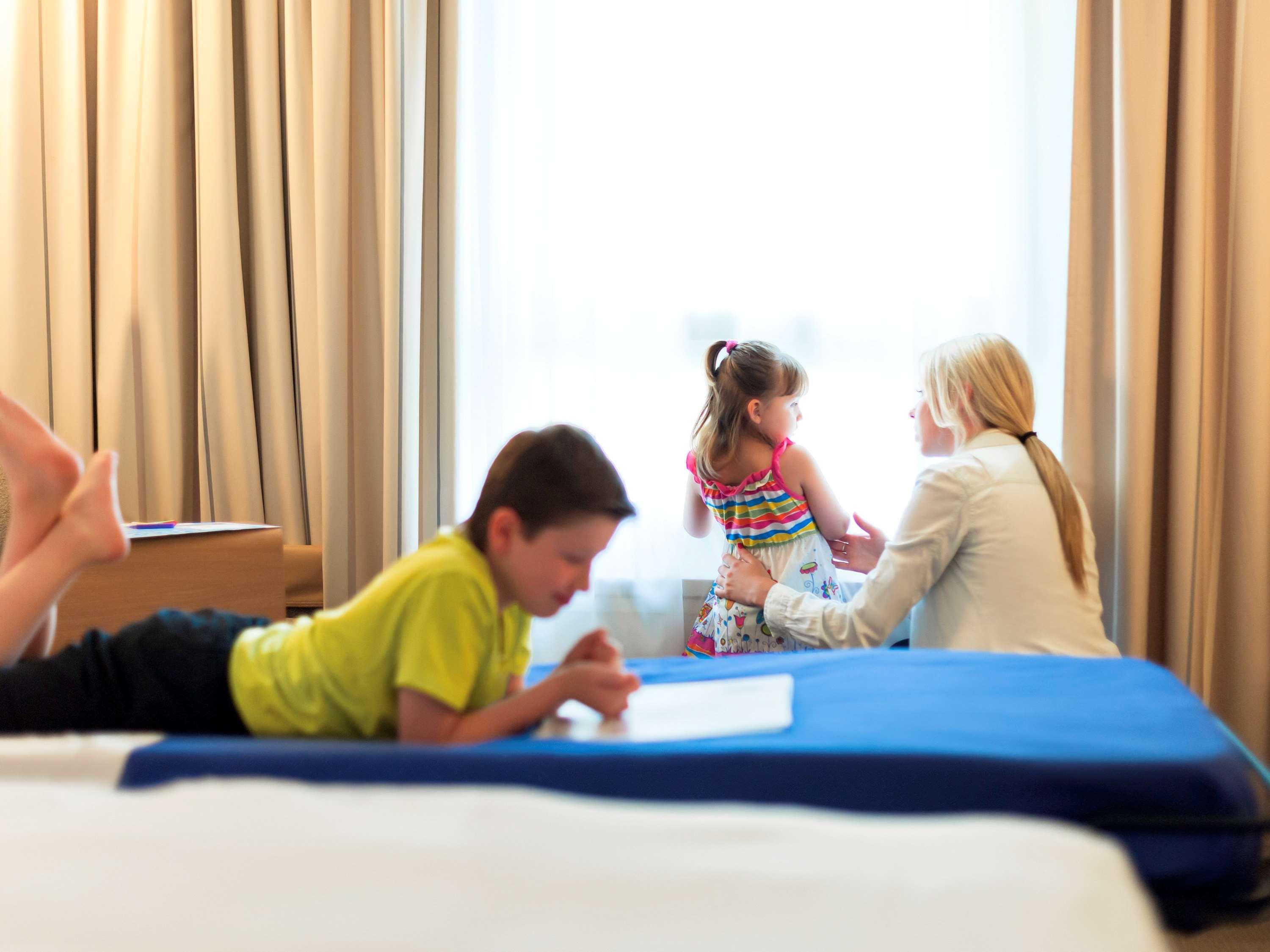 Novotel Pau Pyrenees Лескар Экстерьер фото