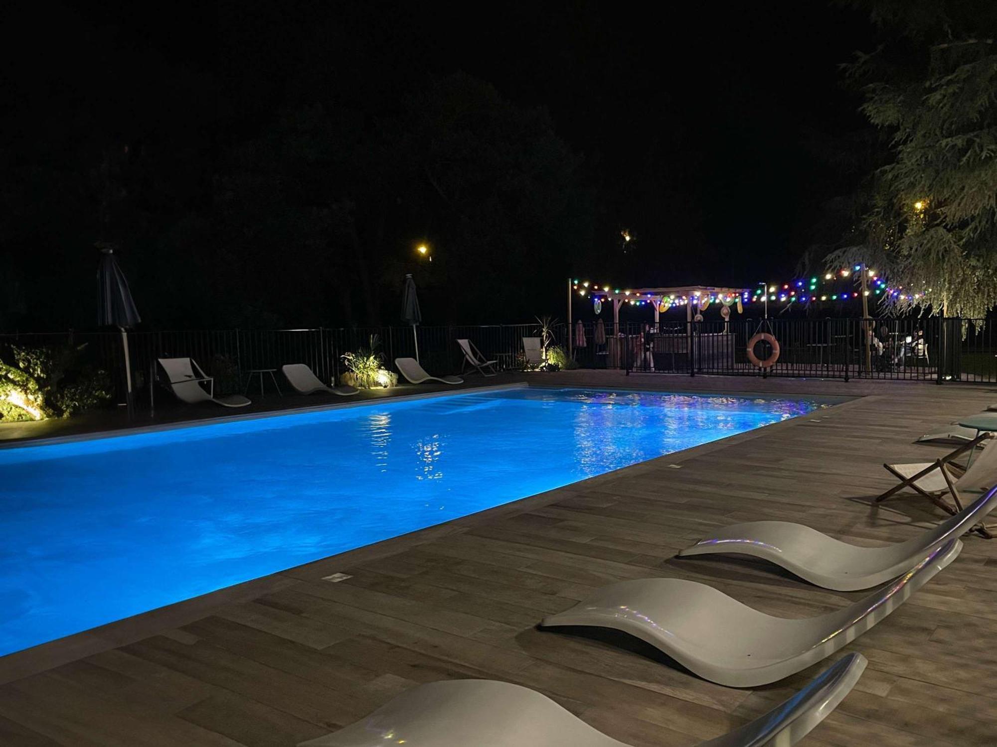 Novotel Pau Pyrenees Лескар Экстерьер фото