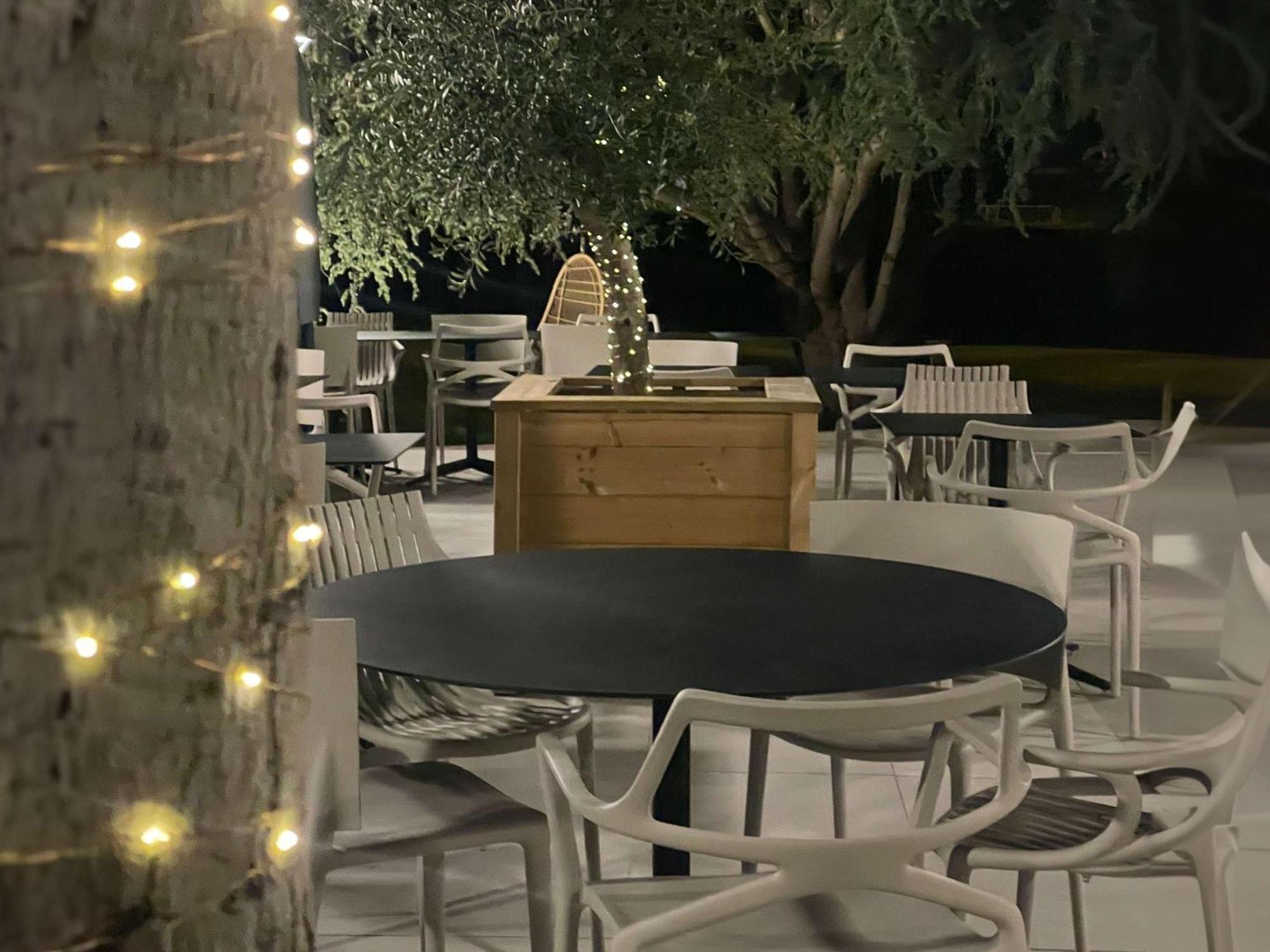 Novotel Pau Pyrenees Лескар Экстерьер фото